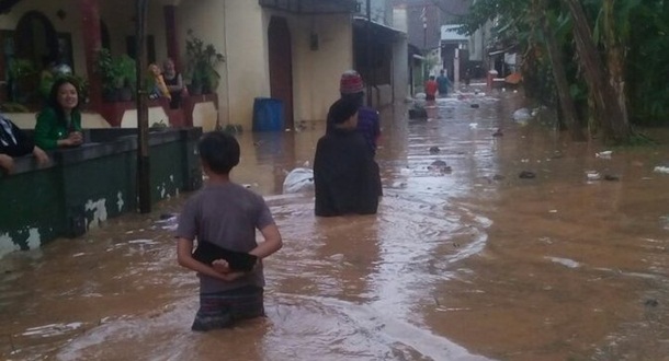 Kota Majalaya Dikepung Banjir