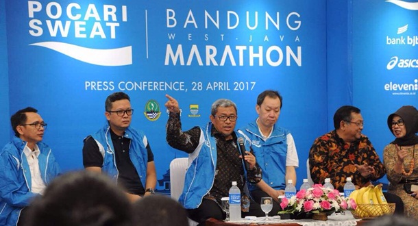 Gubernur Jabar Sambut West Java Marathon 2017