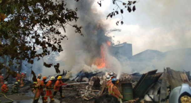Gas Meledak, 30 Rumah di Malabar Hangus Terbakar
