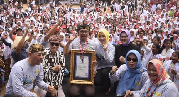 Siswa SD Subang Catat Rekor Main Kolecer Terbanyak