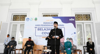 Hardiknas, Guru-guru Jabar Patungan untuk Bantu Penanggulangan COVID-19