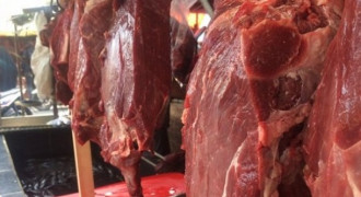 Bupati Bandung: Jangan Beli Daging Murah di Lapak Dadakan