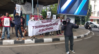 Tuntut Pembebasan Tujuh Tapol Papua, FRI-WP dan AMP Lakukan Aksi di Bandung