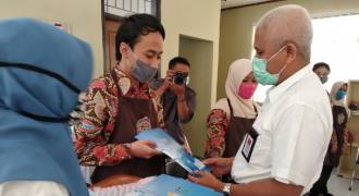Balai Wyata Guna Bandung Berikan Sertifkat Barista pada 5 Penyandang Disabiltas