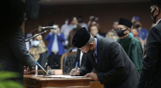 Hadirnya Anggota Dewan Baru, Wali Kota Bandung Berharap Komunikasi Semakin Baik