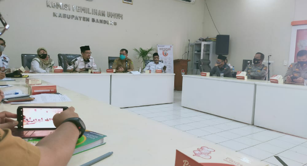 Jelang Pendaftaran Bakal Calon Bupati, KPU Kabupaten Bandung Gelar Rapat Koordinasi   