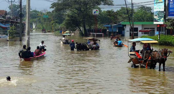 Gubernur Sebut Jabar Siaga Satu Bencana saat Musim Hujan, Pemda Diminta Waspada