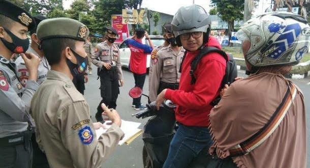 Selama September, Satpol PP Kota Bandung Tindak 143 Pelanggaran AKB,  Minimarket Mendominasi