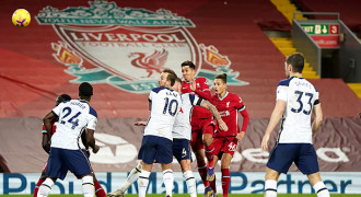 Roberto Firmino Akui MU Ancaman untuk Liverpool Pertahankan Gelar