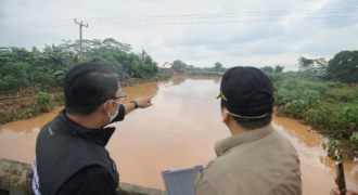 Tinjau Lokasi Banjir Subang, Ridwan Kamil: Perbaikan Tanggul Jebol Dilaksankan