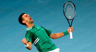 Djokovic Lolos ke Semifinal Australia Open, Butuh 3,5 Jam untuk Atasi Zverev