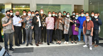 Mampu Tingkatkan Pendapatan di Tengah Pandemi, DPRD Jabar Apresiasi BJB KC Semarang