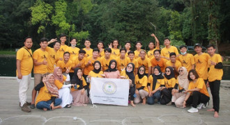 Mahasiswa Kuningan Perekat Silaturahmi melalui 'Ngumbara HMKI'
