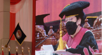 Megawati Raih Gelar Profesor Kehormatan Ilmu Pertahanan