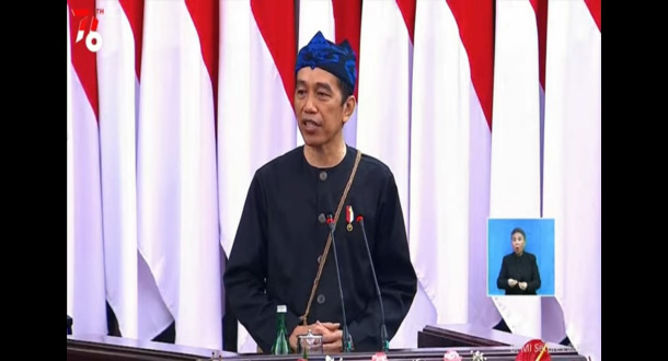 Hadiri Sidang Tahunan MPR, Presiden Jokowi Memakai Baju Adat Baduy