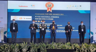Sukses Bertransformasi Pos Indonesia Raih Empat Penghargaan TOP GRC Awards 2021