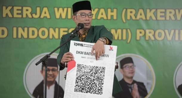 Gubernur Ridwan Kamil Dorong Masjid Kembangkan Kencleng Digital