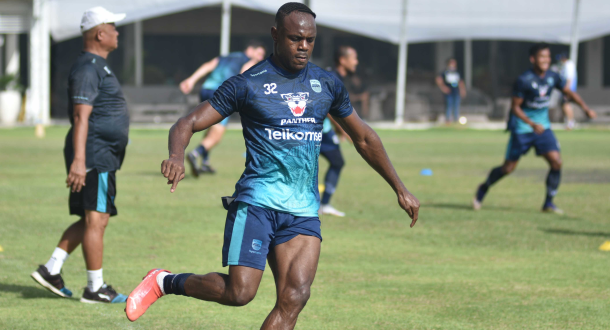 Victor Igbonefo Siap Kerja Keras Bantu Persib Raih Kemenangan atas Bali United