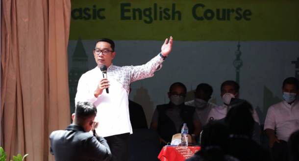Gubernur Ridwan Kamil Pertimbangkan Bangun Kampung Inggris di Jabar