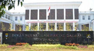 Wow, DPRD Kota Bandung Anggarkan Rp1 Miliar untuk Beli Ponsel Mewah di Tengah Pandemi Covid-19