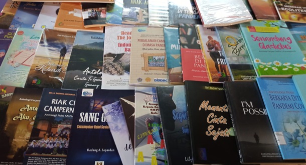 Ratusan Buku Karya Guru SD dan SMP Dipamerkan di Bandung Barat Expo