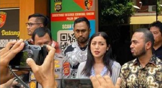 Jessica Iskandar Minta Polisi Ringkus Penjual Mobilnya 