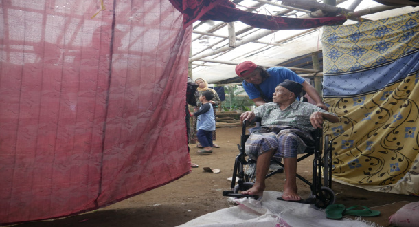 JQR Distribusikan Kursi Roda Untuk Penyandang Disabilitas Korban Gempa Cianjur