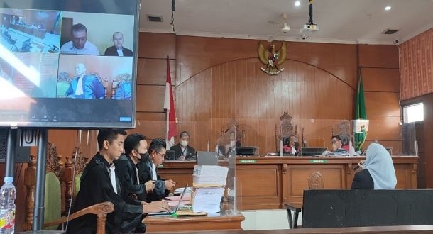 Hadirkan Saksi Ahli, Ormas Geruduk Sidang Kasus Eks Ketua DPRD Jabar Irfan Suryanegara 