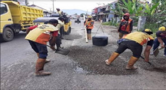 Perbaikan Jalan di Jabar Ditargetkan Rampung Sebelum Lebaran Idul Fitri 2023