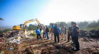  Pemkot Bandung Pastikan Operasional TPA Cicabe 