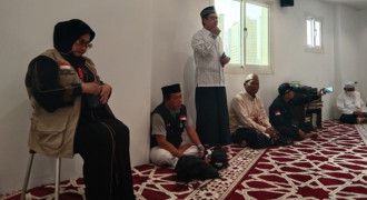 Itje Bertemu Jemaah Haji Asal Subang di Mekkah