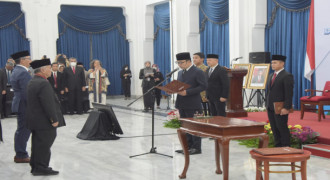 Ridwan Kamil Lantik Kepala BP Cekban dan BP Rebana
