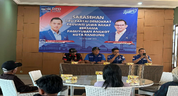 Demokrat Jabar Rangkul Para Sopir Angkot Bandung  