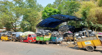 Sudah 1 Bulan Sampah Menumpuk di TPS Sumur Bandung