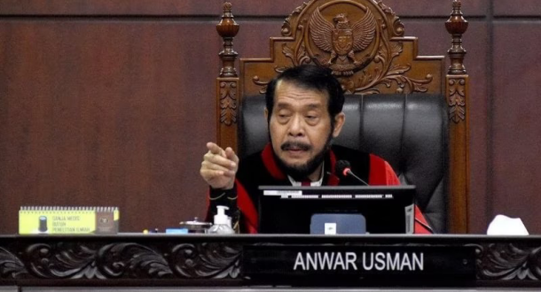MKMK Berhentikan Anwar Usman sebagai Ketua MK