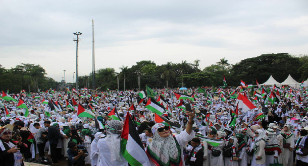 Aksi Damai Berkobar di Tegallega Bela Palestina 