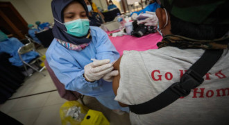Dinkes Bandung Prioritaskan Vaksinasi untuk Nakes
