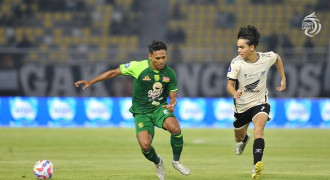 Persebaya Imbang, Peluang Persib Puncaki Klasemen