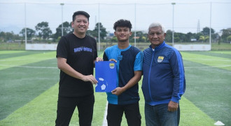 Pemain U-20 Zulkifli Dipromosikan ke Persib Senior