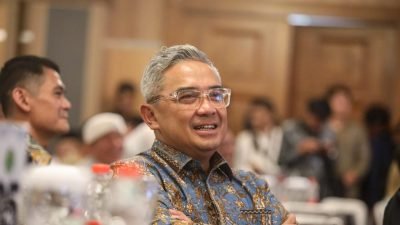 Wali Kota Bandung, Muhammad Farhan, mengapresiasi peran strategis Paguyuban Pasundan dalam bidang pendidikan.