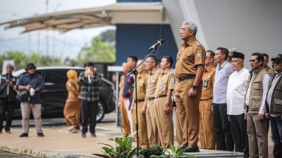 Muhammad Farhan mengungkapkan, saat ini proses mutasi dan rotasi jabatan di lingkungan Pemerintah Kota (Pemkot) Bandung sedang berjalan.