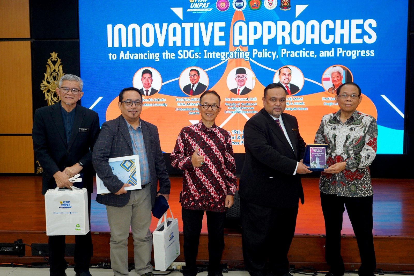 FISIP Unpas mengelar Seminar Internasional dengan tema ‘Innovative Approaches to Advancing the SDGs: Integrating Policy, Practice and Progres