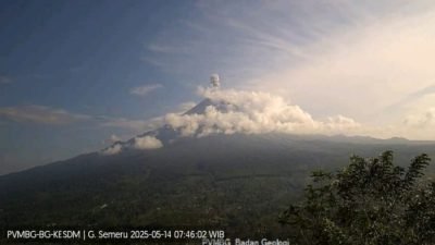 Gunung Semeru Kembali Erupsi, Status Waspada