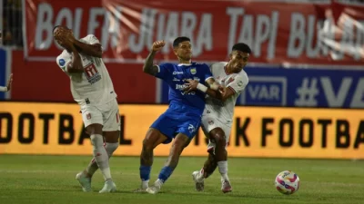Persib Bandung ingin merayakan dan berpesta juara di Bandung, saat bermain sebagai tuan rumah, menghadapi Barito Putera, Jumat (9/5/2025).