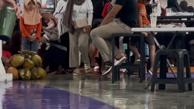 Keberadaan alun-alun Ciamis yang saat ini selesai pembangunannya ternyata hasilnya jauh dari harapan dan memiliki kualitas yang sangat buruk.