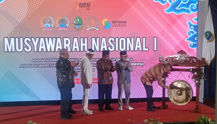 Buky Wibawa menyatakakan kesiapannya jika diberi amanat menjadi Ketua Asosiasi DPRD Provinsi Seluruh Indonesia (ADPSI) periode 2025-2030.