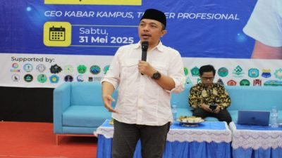 Militer Israel melakukan penyerangan terhadap Iran. Dalam serangan tersebut Panglima Garda Reboisasi dan warga sipil tewas.