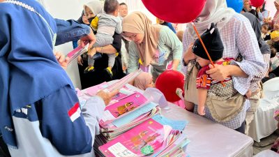 Dukung Tumbuh Kembang Anak, Alfamidi-Zwitsal Edukasi Keluarga Balita di Cimahi