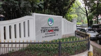 DPRD Kota Bandung, menyoroti perekrutan 132 pegawai baru di PDAM Tirtawening di bawah Direktur Utama, Sonny Salimi. 