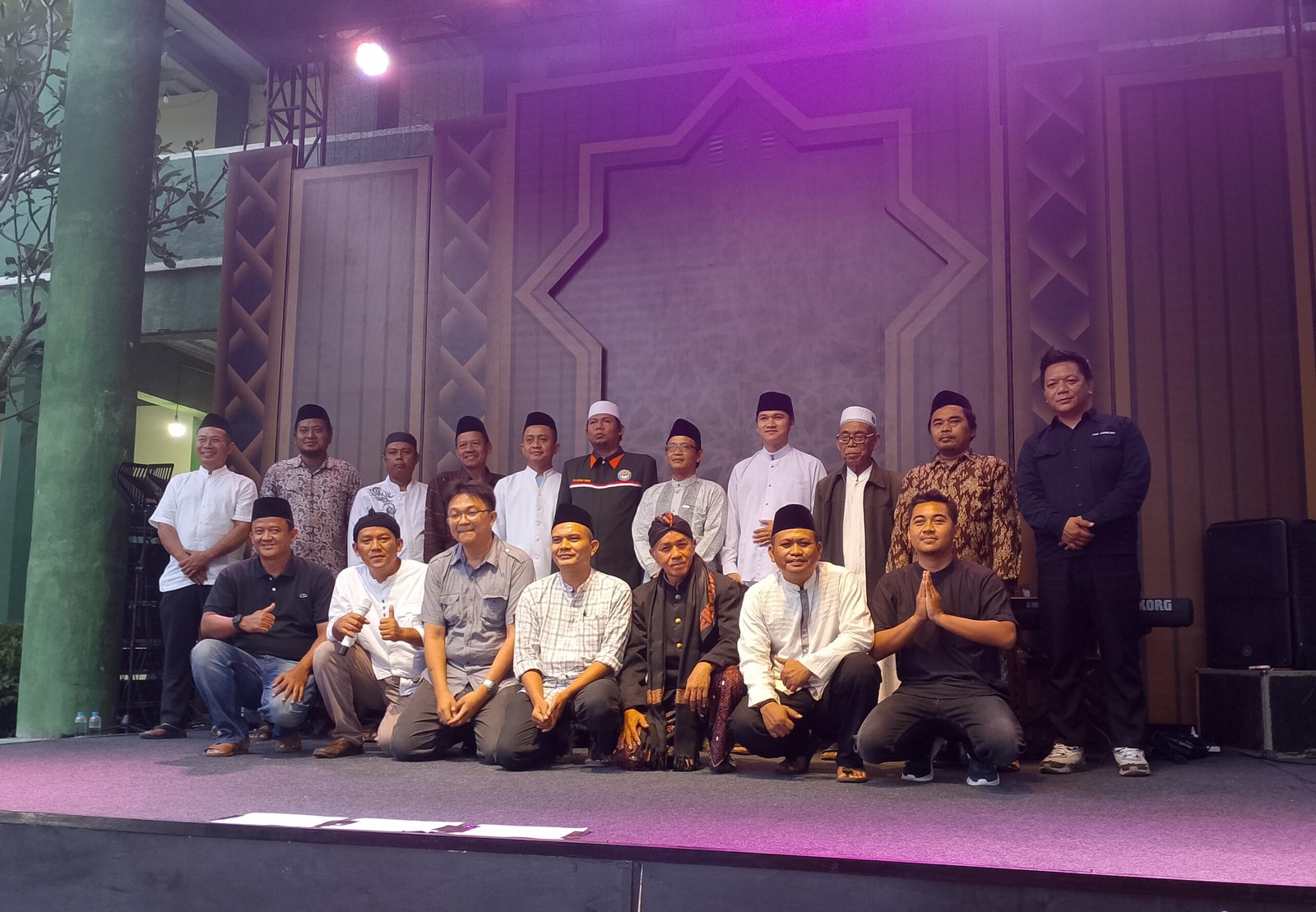 Program Coklat Kita Silatusantren kembali menyapa para santri. Kali ini, giliran Pondok Pesantren Nurul Anwar Mubtadi’ien, Subang.